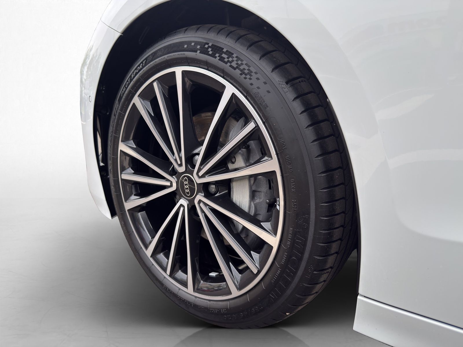 Audi A6 e-tron - Bild 14
