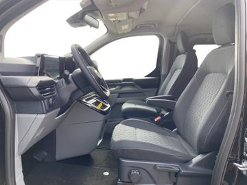 Ford Tourneo Custom 320 L1 Titanium FWD Navi+LED+DAB