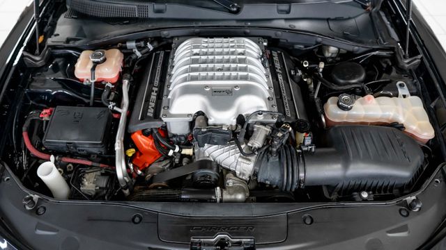 Fahrzeugabbildung Dodge Charger Hellcat im Topzustand