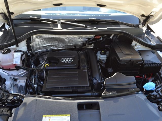 Q3 Sport 1.4 TFSI XENON/17-ZOLL/NAVI/APS/KLIMAAU