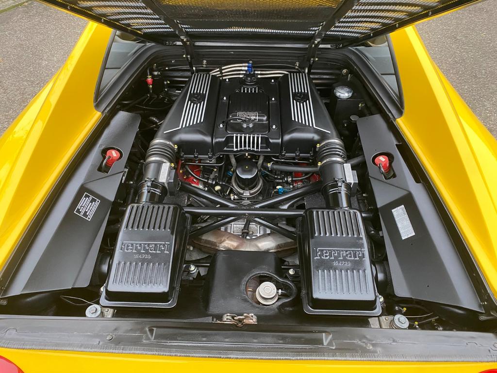 1995 Giallo Berlinetta Manual — photo 3