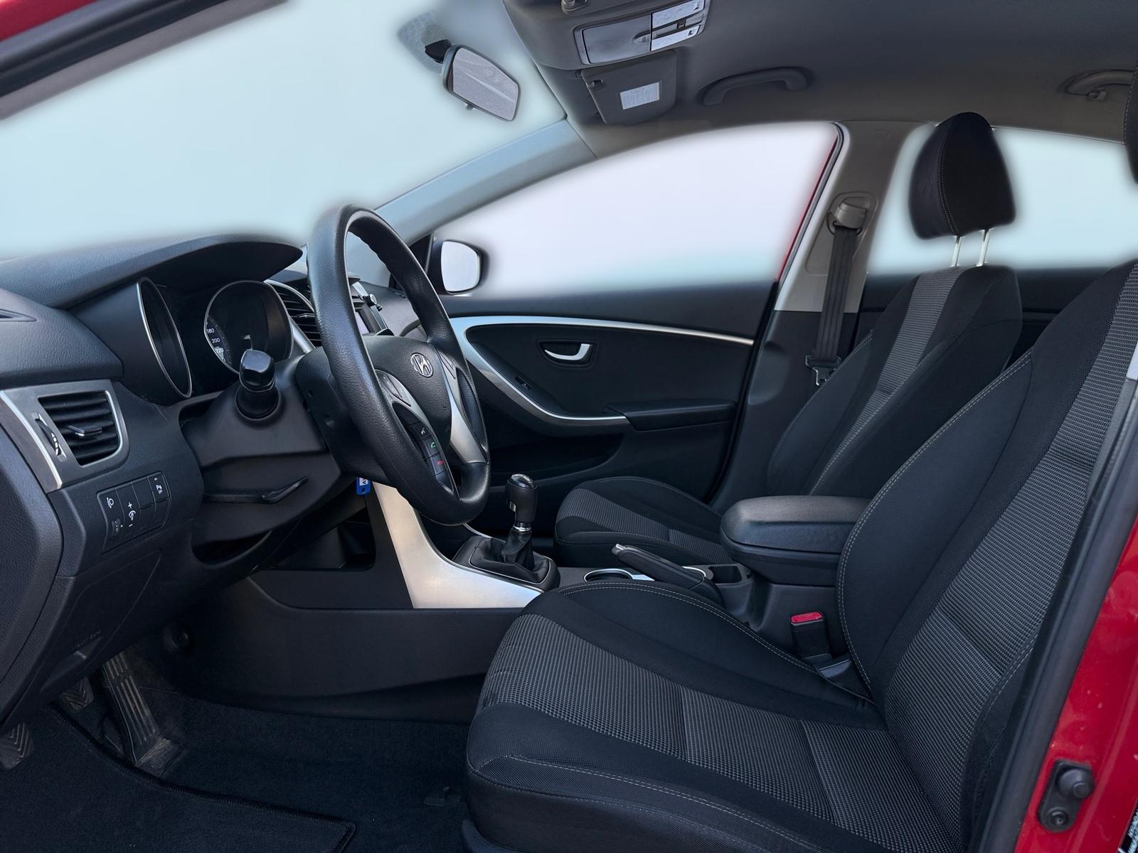Hyundai i30 1.4 Classic PDC Bluetooth Klima USB AUX