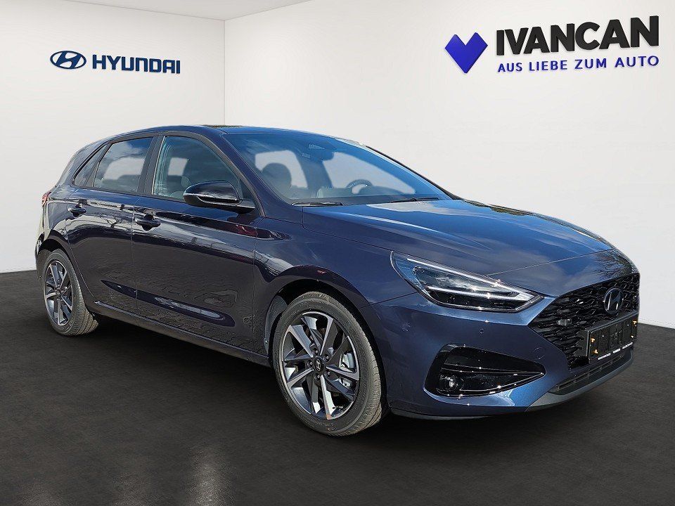 Fahrzeugabbildung Hyundai i30 1.0T 100PS DCT ADVANTAGE Plus-Paket