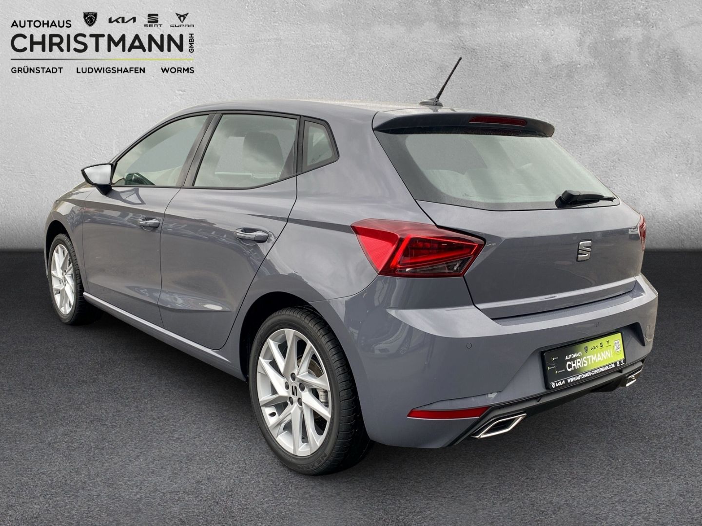 Fahrzeugabbildung SEAT Ibiza FR Navi Digitales Cockpit LED Apple CarPla