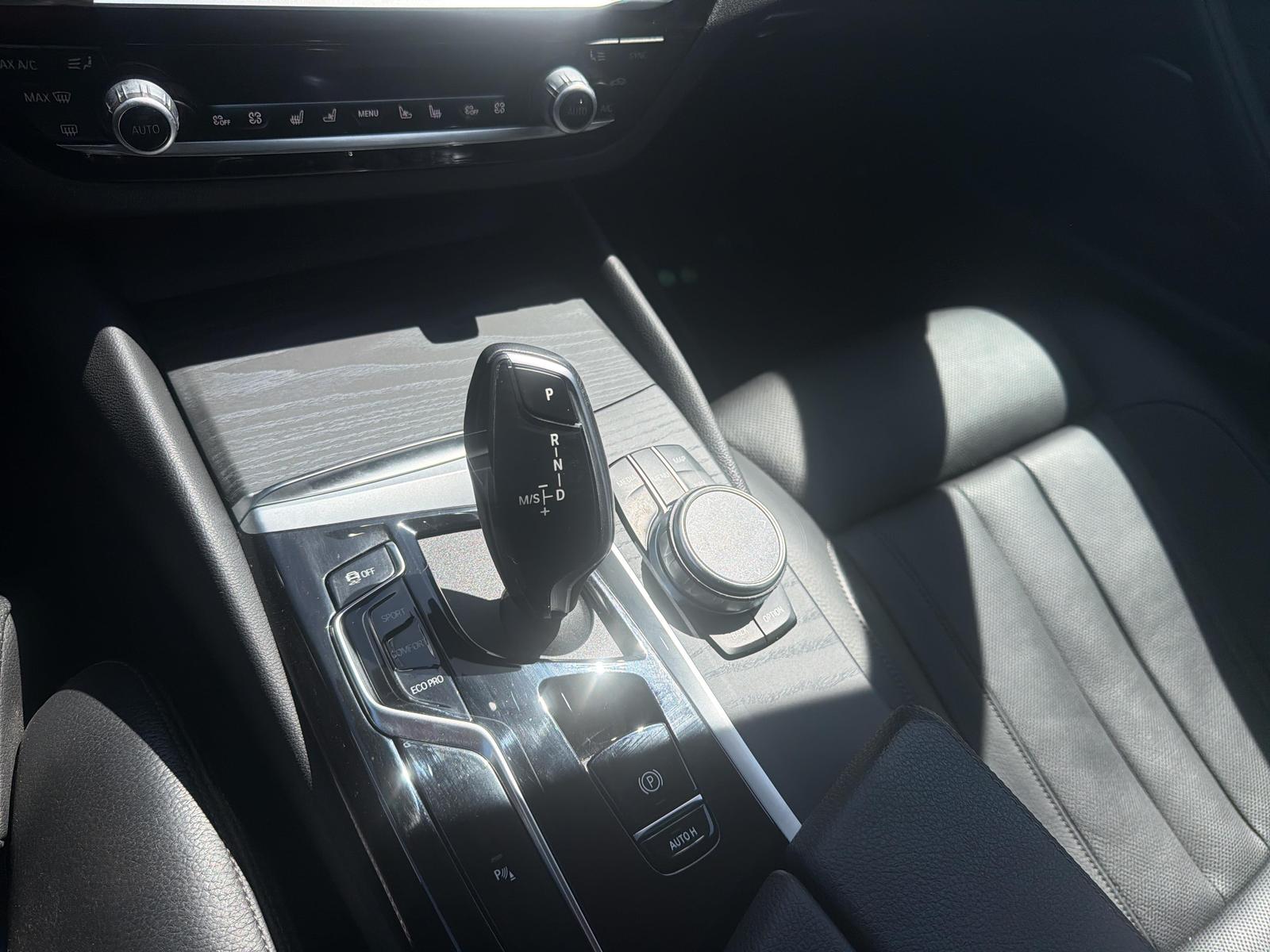 BMW 530d xDrive A Laser HEAD-UP SITZBELÜFT RFK HIFI