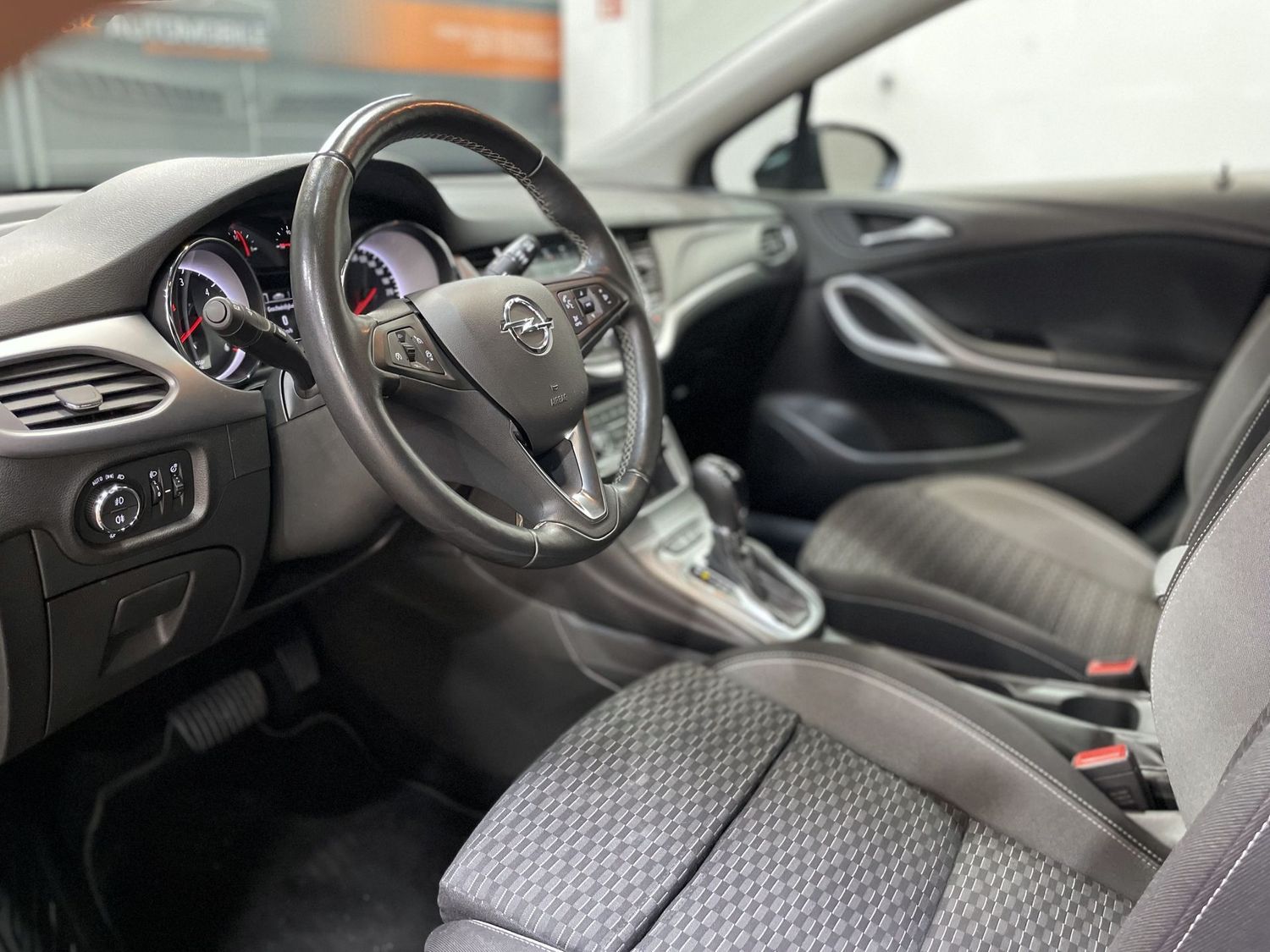 Fahrzeugabbildung Opel Astra 1.5 CDTI Business #LED#PDC#SHZ#Navi#Tempo#