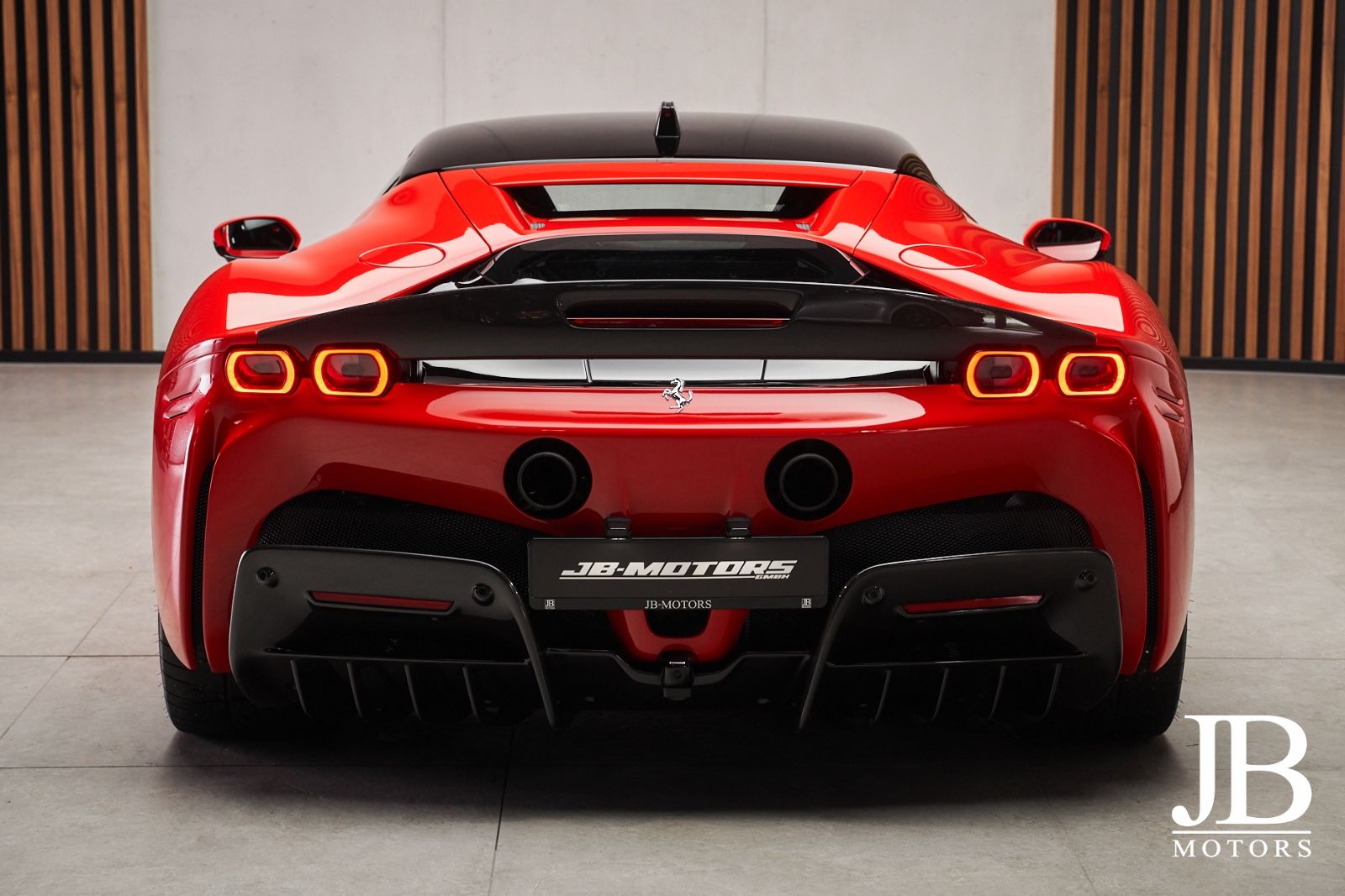Fahrzeugabbildung Ferrari SF90 Stradale Full Carbon Lift Racing Seats JBL
