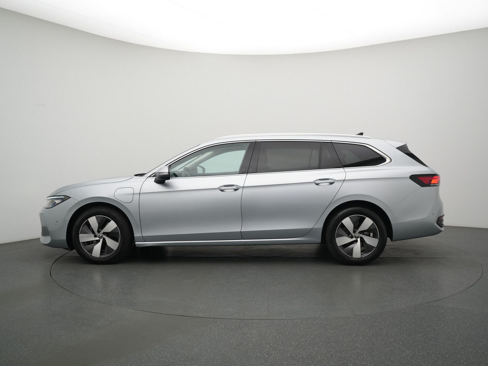 Volkswagen Passat - Bild 16