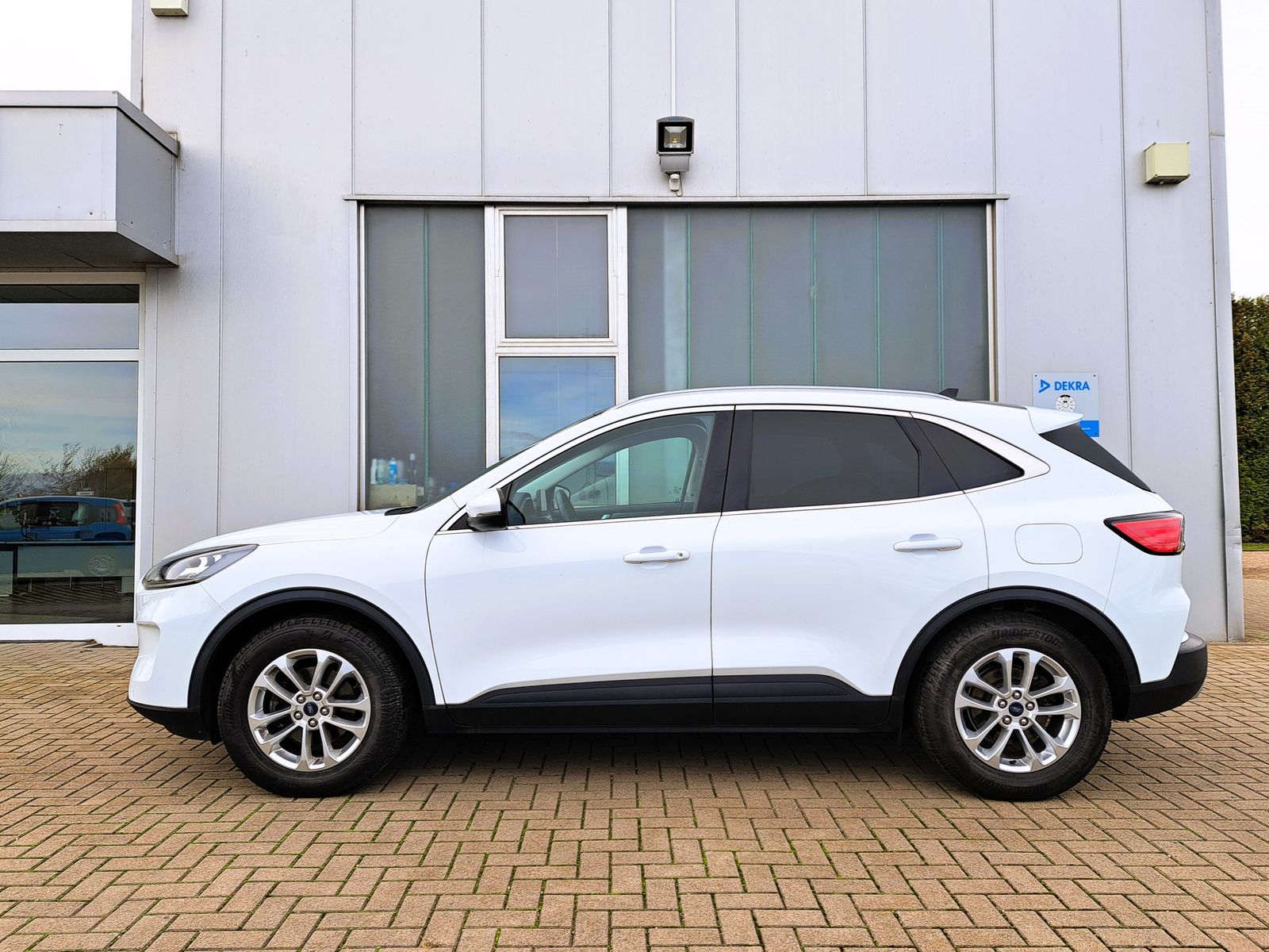 Fahrzeugabbildung Ford Kuga Titanium X 4x4 AUTOMATIK B&O-SOUND PANODACH