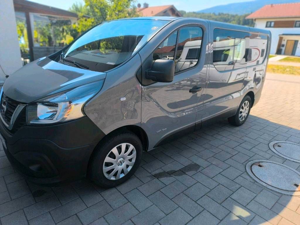 Image of Nissan NV300