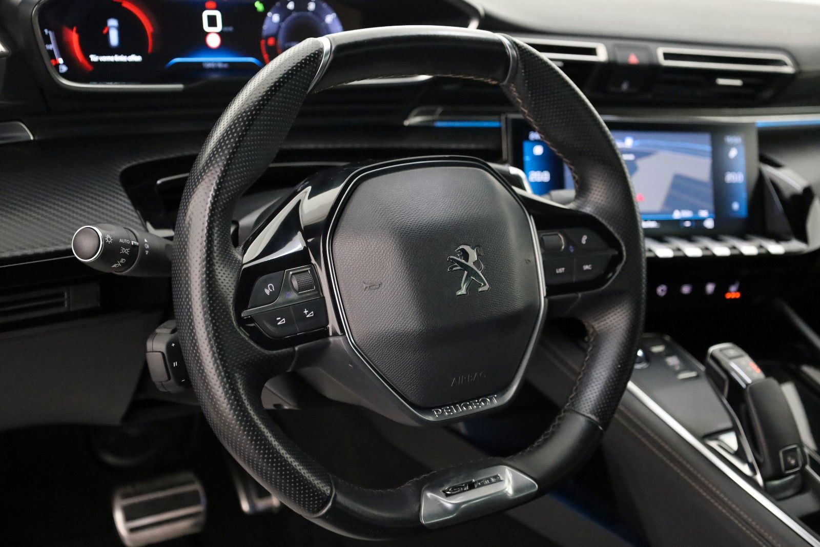 Fahrzeugabbildung Peugeot 508 SW GT Line T.Leder,Navi,LED,Focal,360°,ACC