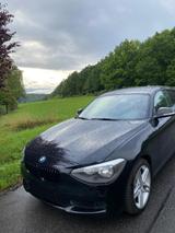 BMW 114i TÜV 07/2027 17" Alu Top Zustand Bluetooth