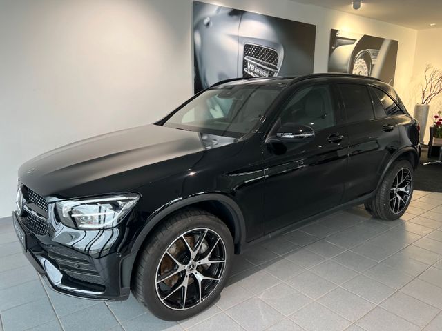 Fahrzeugabbildung Mercedes-Benz GLC 300 de 4M AMG/Night/Pano/AHK