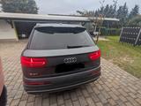 Audi SQ7 4.0 TDI quattro tiptronic - - silberne Audi SQ7