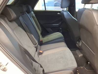 Fahrzeugabbildung Volkswagen T-Roc TSI R-Line DSG LEDplus AHK Navi AID ACC RF