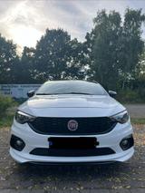 Fiat Tipo 1.4 T-Jet SPORT  - weiße Fiat Tipo