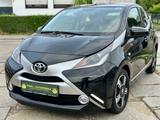 Toyota Aygo 1.0 X-Clusiv * 2.-Hand * Navi * Kamera *EFH - Toyota in Berlin: Aygo