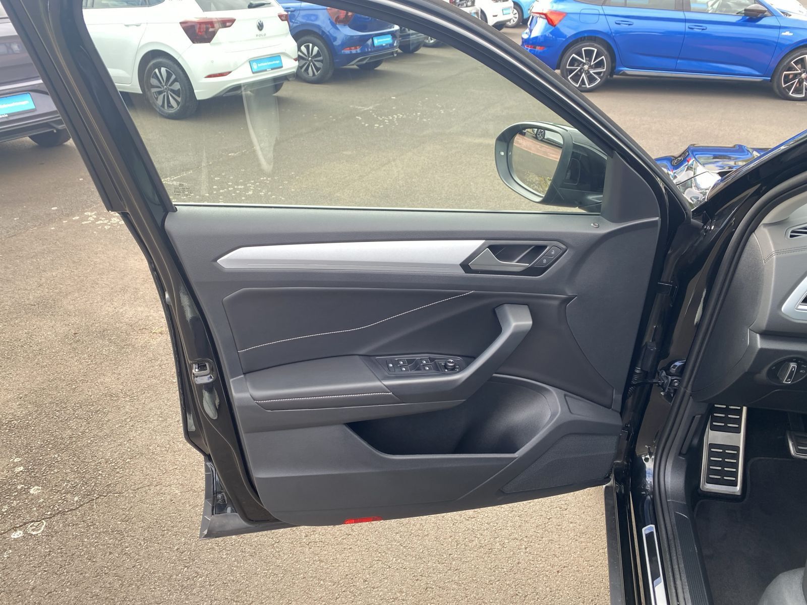 Volkswagen T-Roc - Bild 15