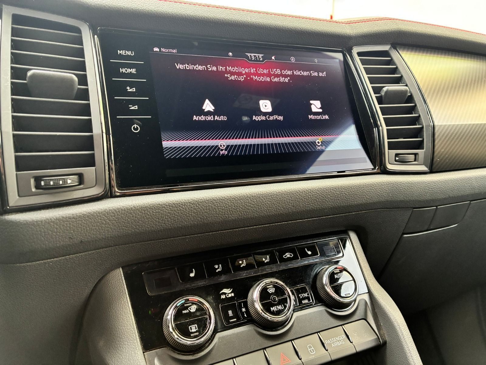 Fahrzeugabbildung SKODA Kodiaq RS 4x4 245PS DSG*AHK*StHz*Pano*20Zoll