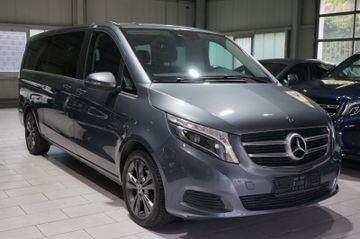 Mercedes V 220 - 2