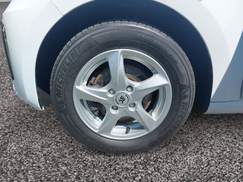 Fahrzeugabbildung Volkswagen e-up CCS-Ladedose Sitzheizung,Climatronic,DAB