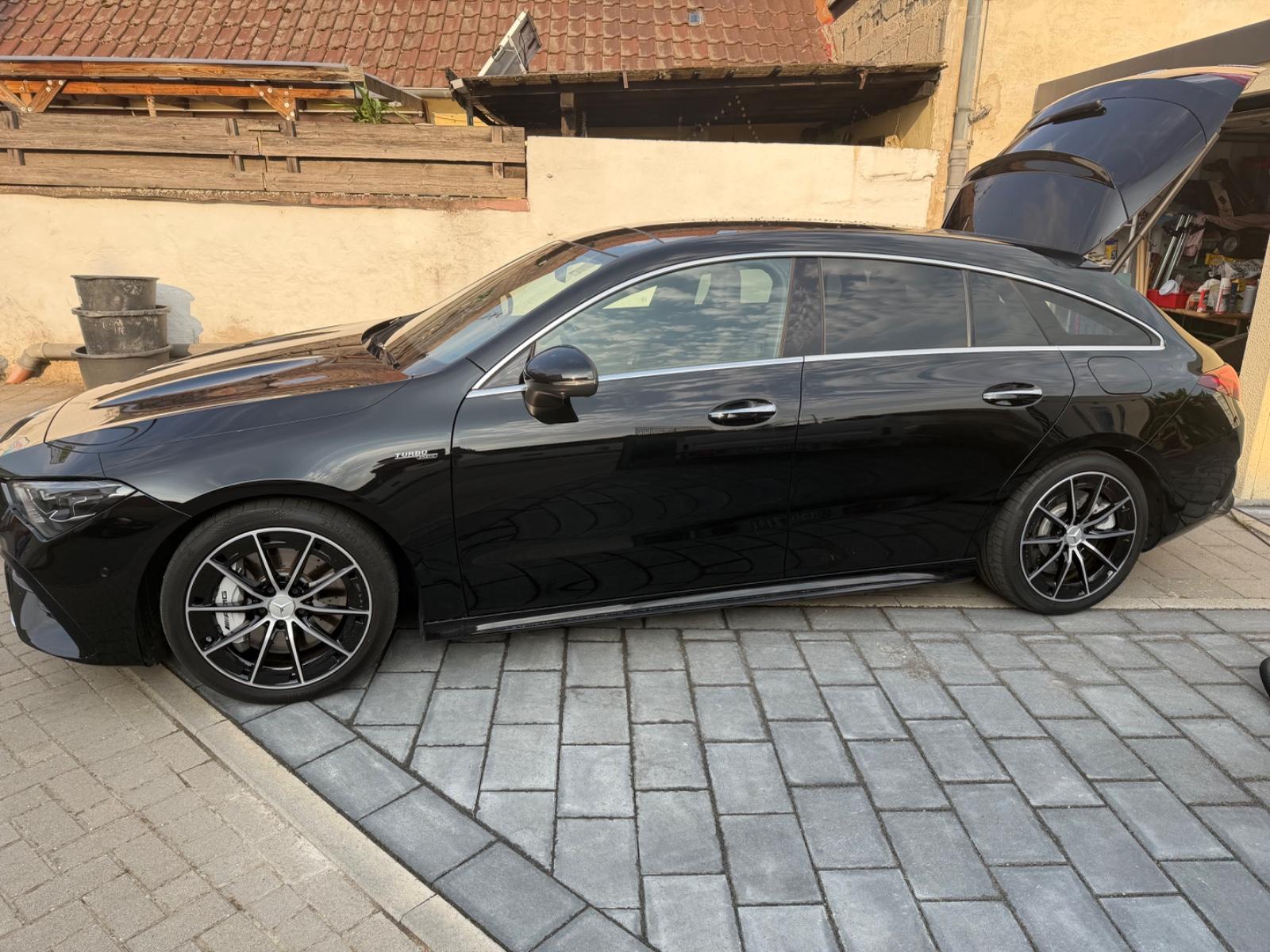 Mercedes-Benz CLA 35 AMG Shooting Break 