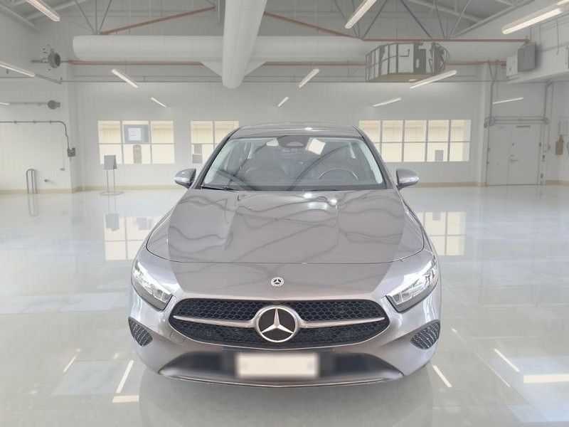 Mercedes-Benz MERCEDES-BENZ A 180 D AUTOMATIC ADVANCED PROGRES imagem 2