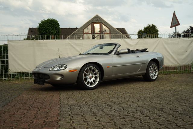 Jaguar XKR S/C Cabriolet 4.0 V8 Kompressor H/K MEMORY