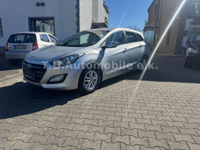 Hyundai i30 cw Classic /Automatik/ TÜV Neu / Insp. Neu