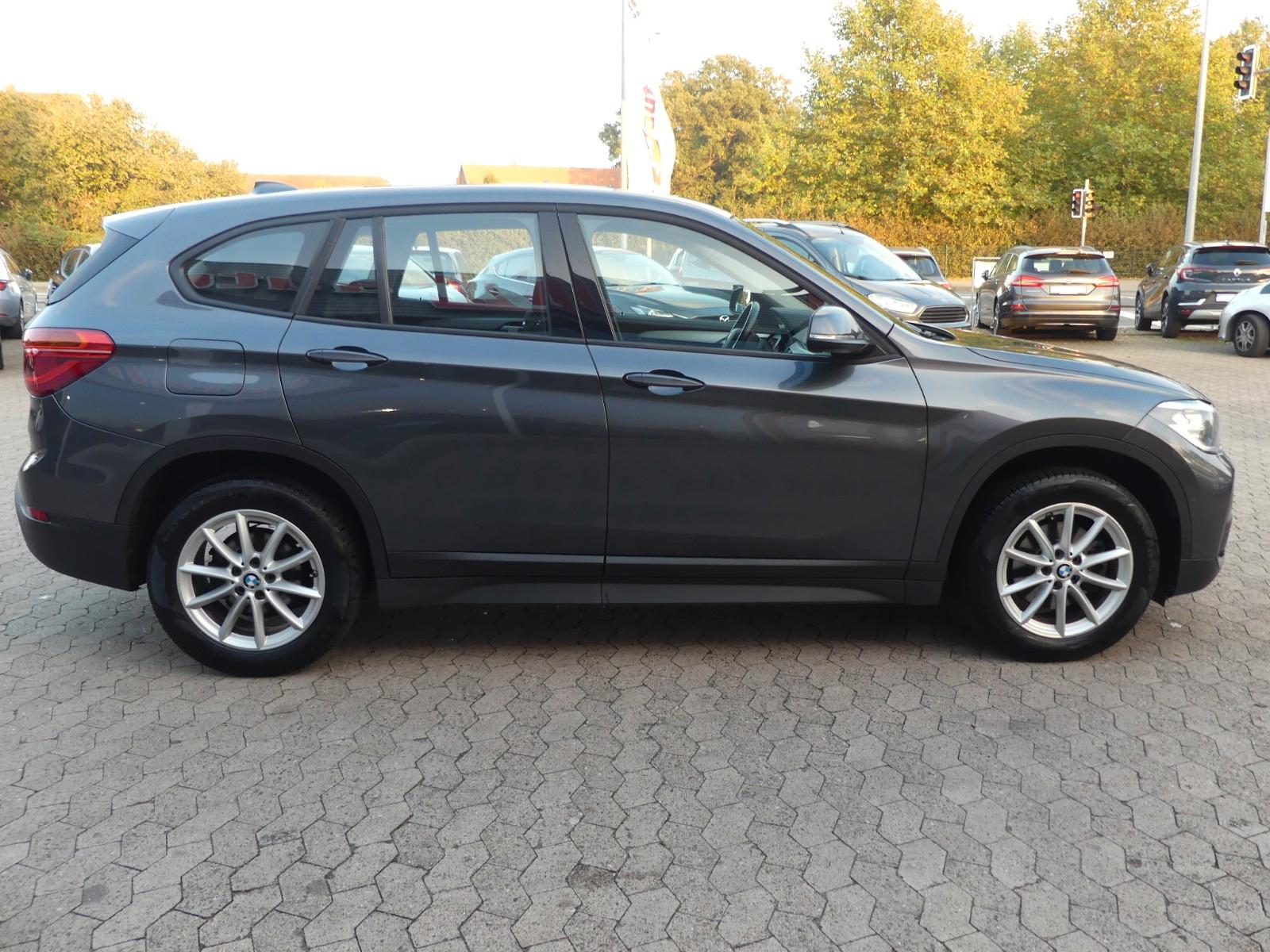 BMW X1 sDrive 18 i Advantage*Navi*Sitzhzg.*Panorama