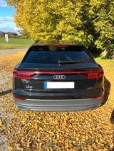 Audi Q8 55 TFSI quattro tiptronic - - gebrauchte Audi Q8 aus dem Jahr 2023