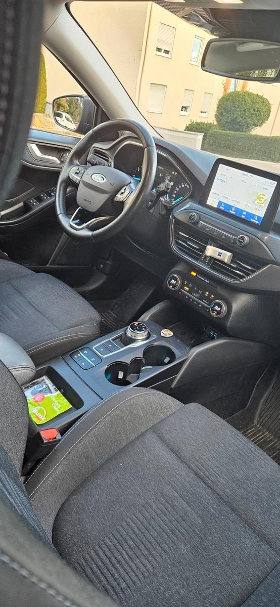 Ford Focus 2,0 EcoBlue 110kW Active X Turnier A. ...