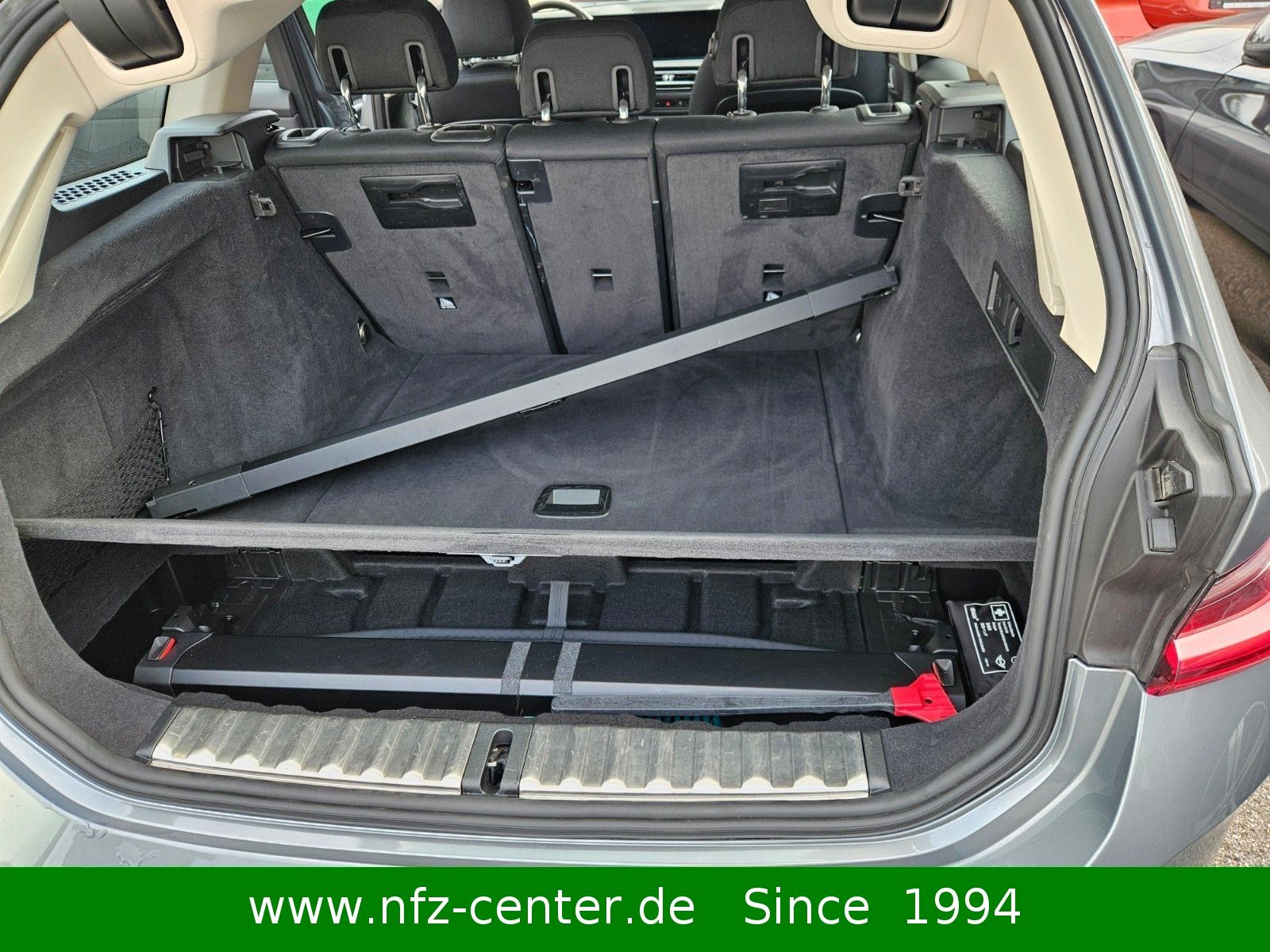 BMW 320 d xDrive Navigation PDC foto 8