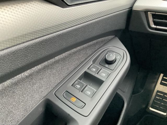 Golf Variant 8 VIII Move 2.0 TDI StandHZG Navi