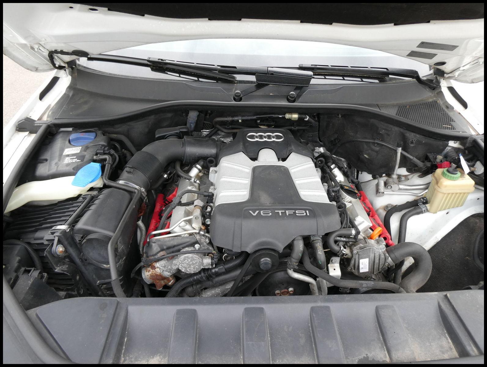 AUDI Q7 3.0 TFSI Q SLINE - 7 places