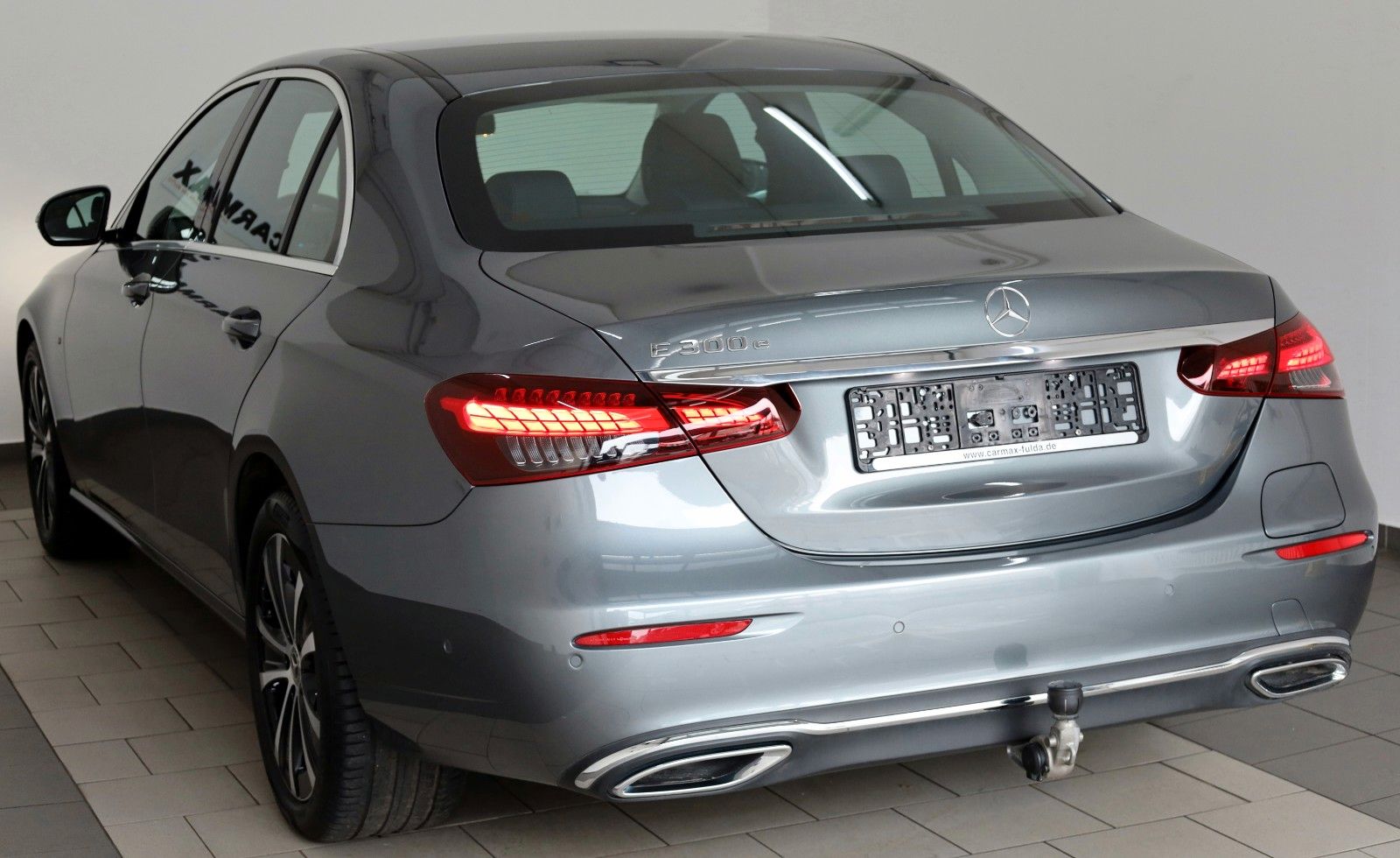 Fahrzeugabbildung Mercedes-Benz E 300 e Avantgarde Lim.,Leder,Navi,SH,Kamera,AHK