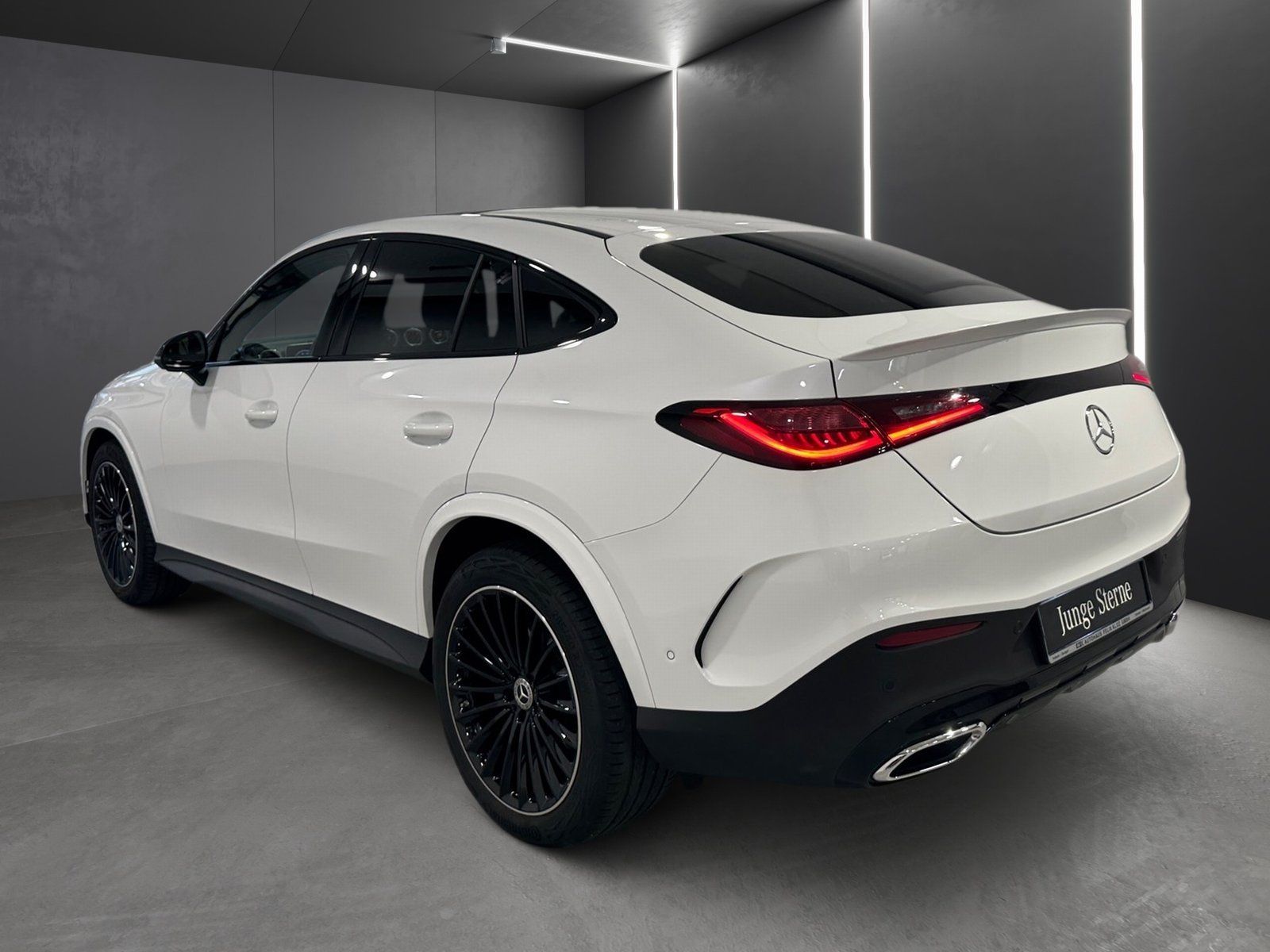 Fahrzeugabbildung Mercedes-Benz GLC 300 d 4M Coupe AMG*Pano*AHK*Burmester*Night*