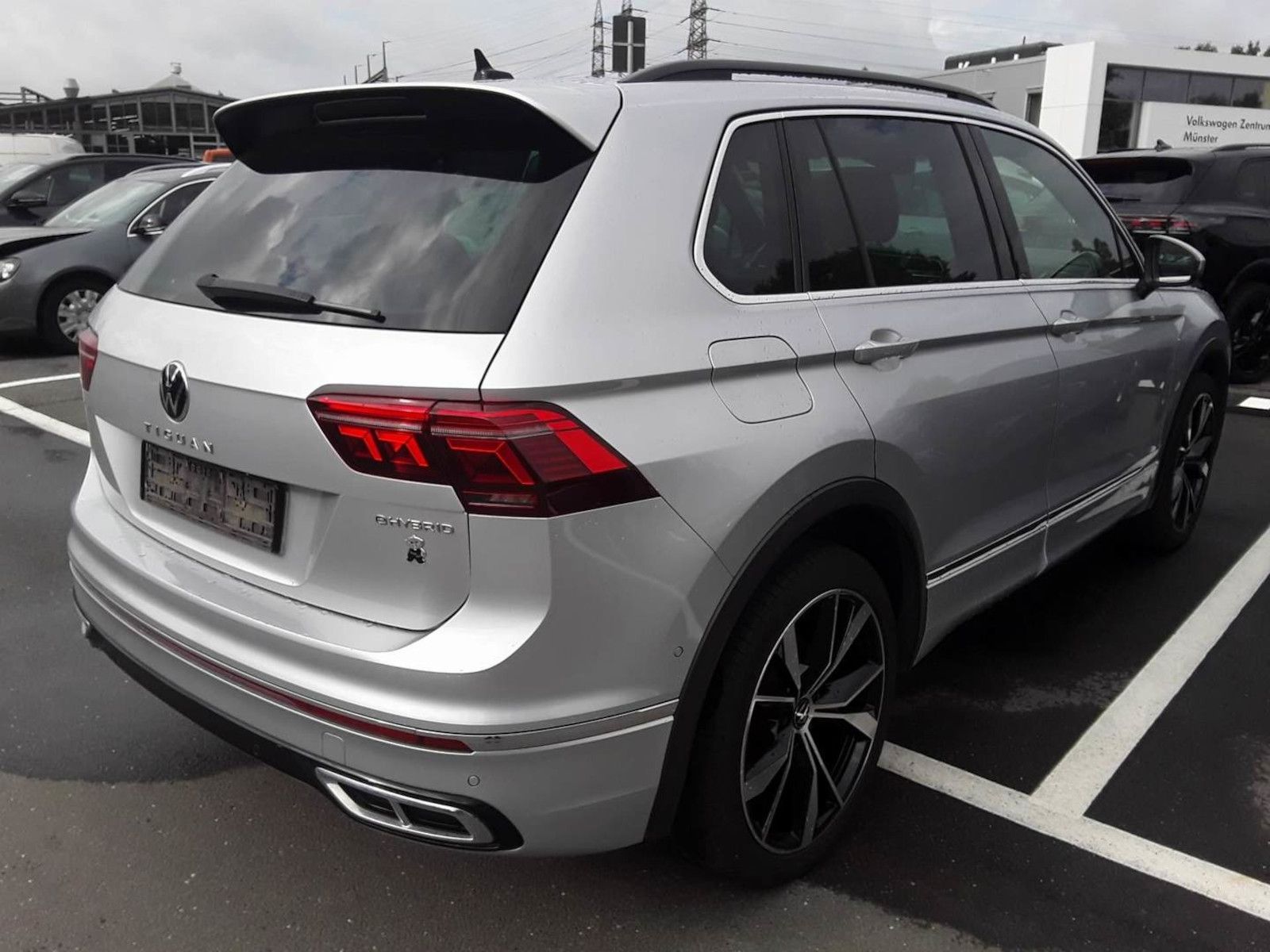 Volkswagen Tiguan R-Line eHybrid *PANO*CAM*PDC*LED*NAVI* imagem 3