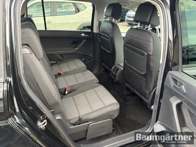 Fahrzeugabbildung Volkswagen Touran Comfortline 1.5 TSI DSG Kamera/PDC/Sitzh.