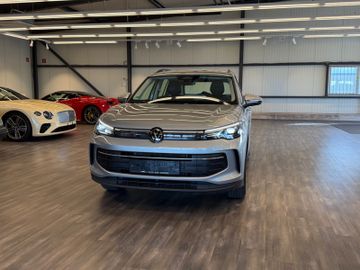 Volkswagen Tiguan - 2
