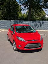 Ford Fiesta 1,2 frischer TÜV neue Reifen - Ford Fiesta: R2