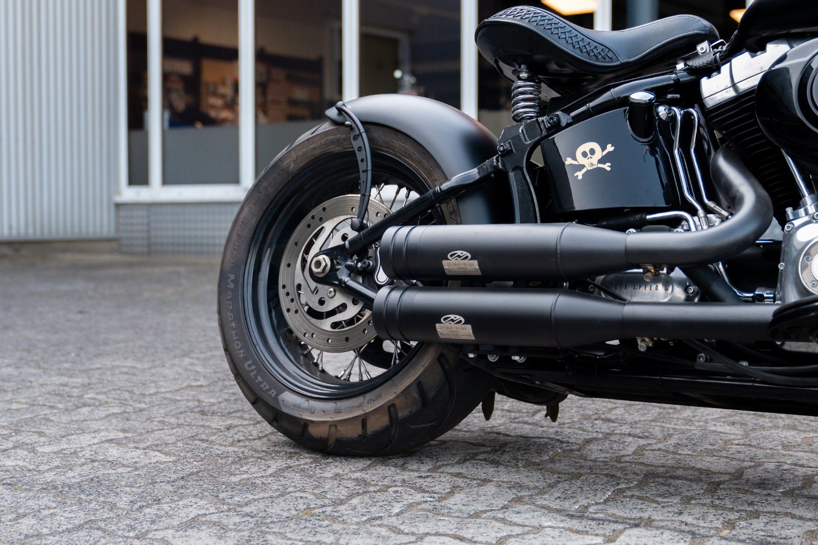 Fahrzeugabbildung Harley-Davidson FLSTSB Cross Bones 96 cui - Jekill - kurzes Heck