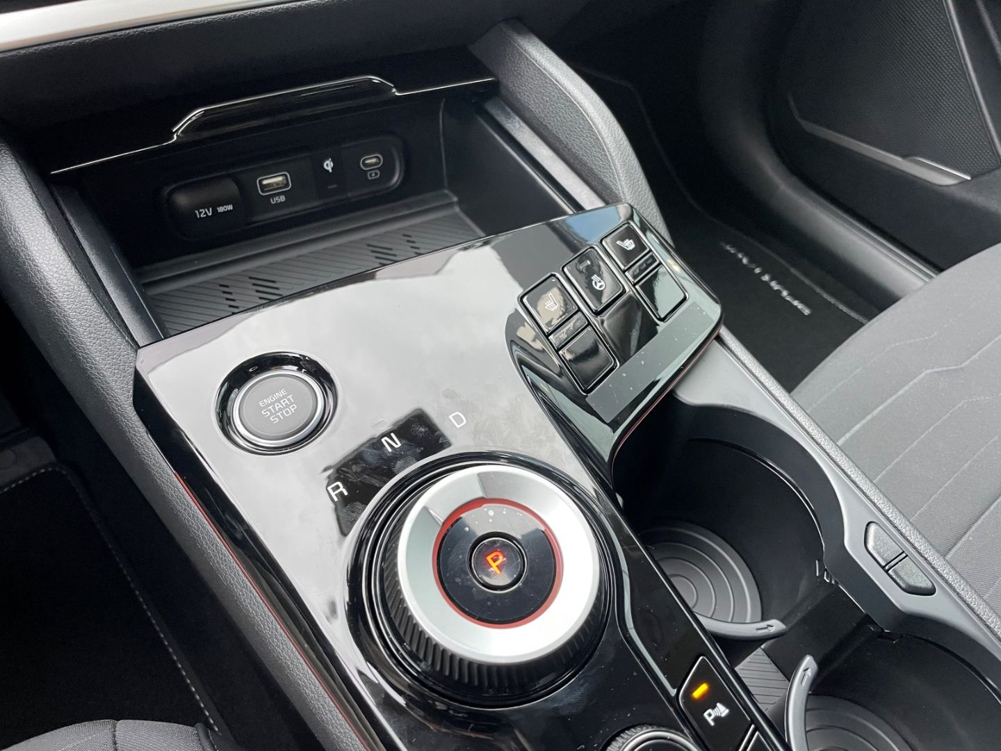Fahrzeugabbildung Kia Sportage Spirit Mild-Hybrid Navi LED El. Heckkl.