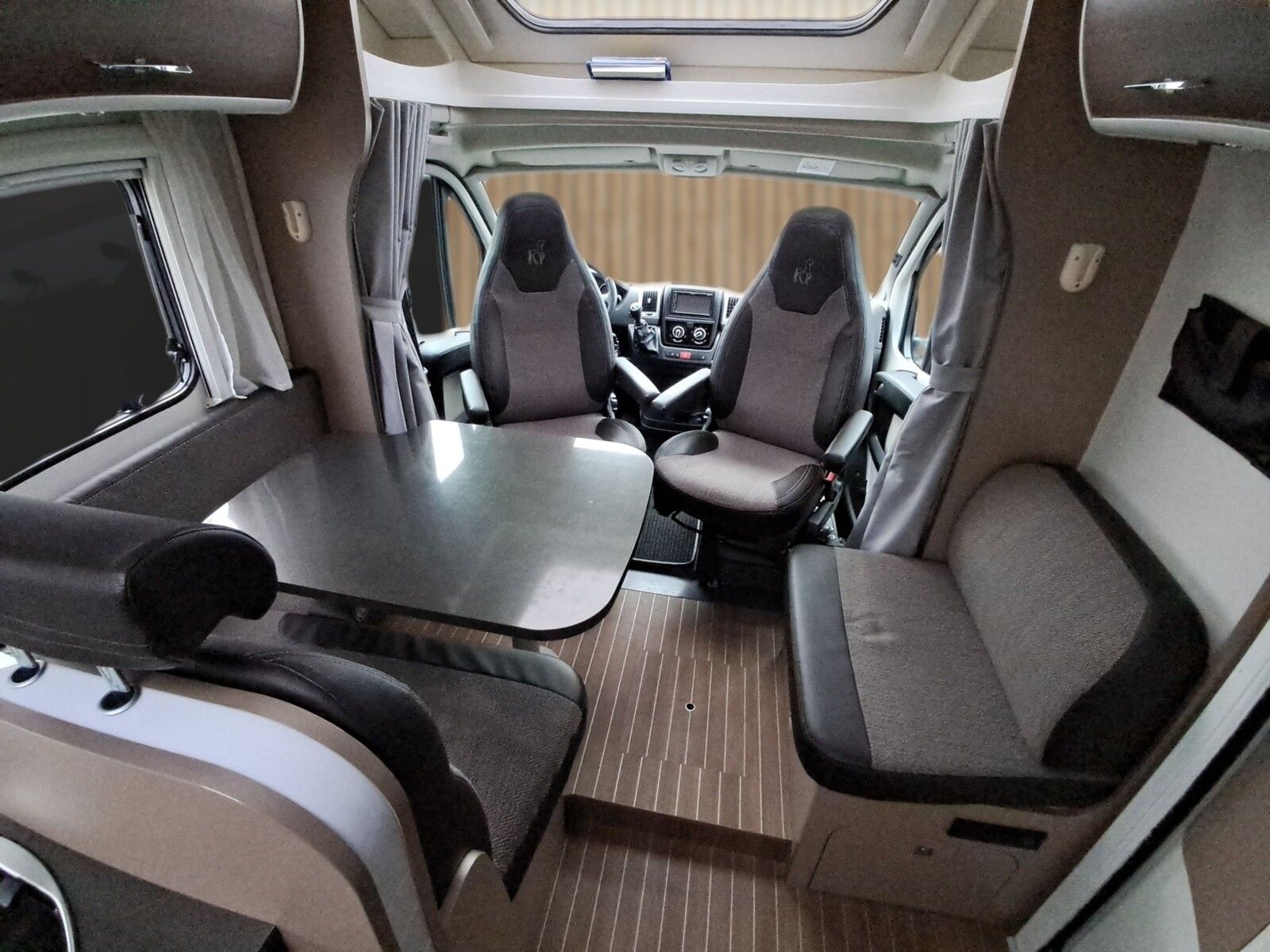 Fahrzeugabbildung Etrusco T 7400 SB Luftfederung,Markise,SAT+TV