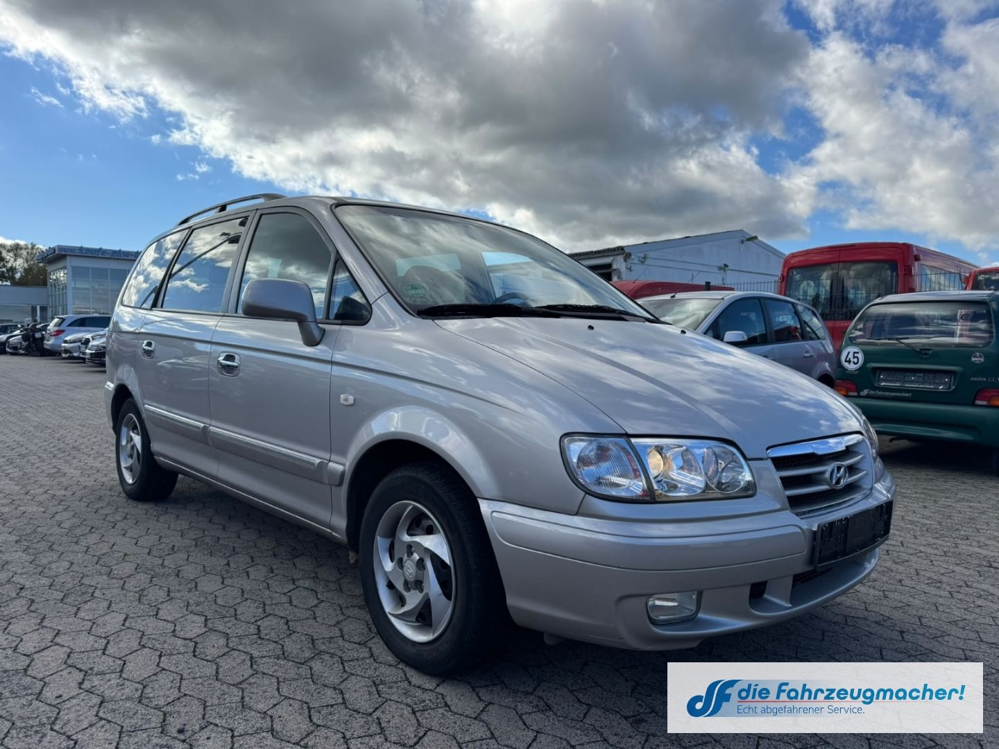 Fahrzeugabbildung Hyundai Trajet 2.0 GLS Team 06 *TÜV 07/27* Klima el.SP S