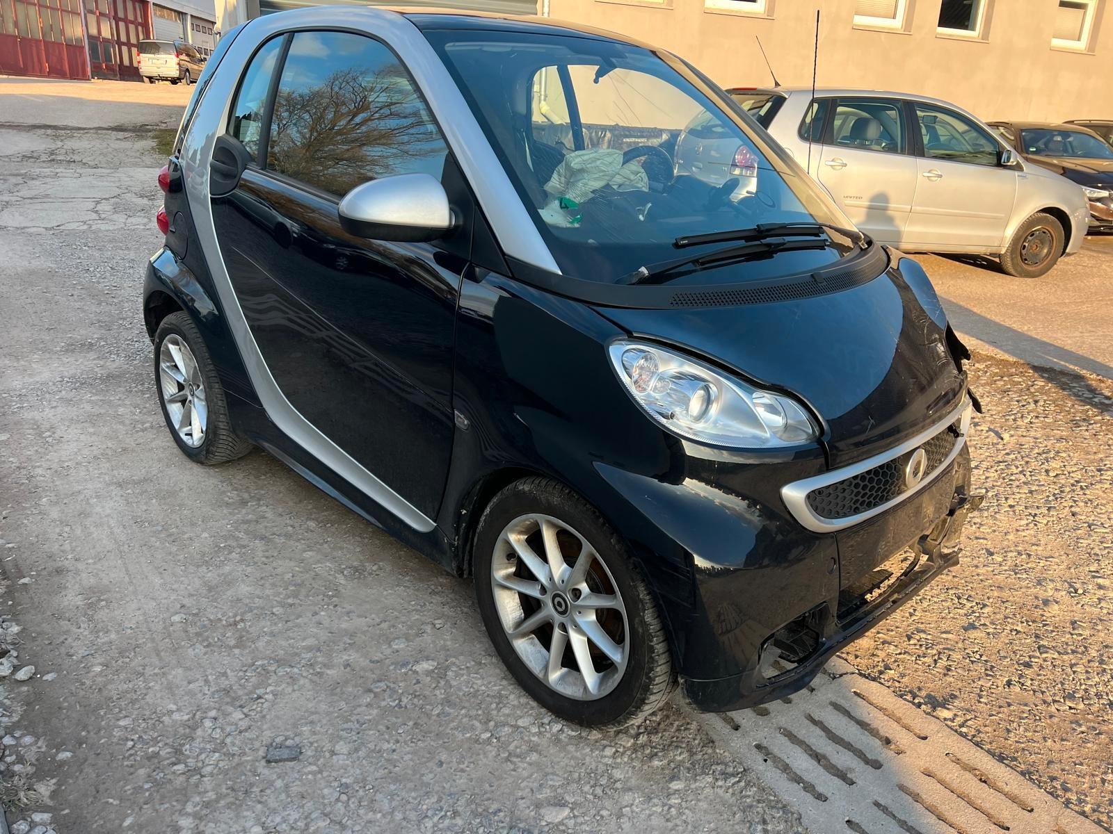 Smart ForTwo coupé 1.0 52kW mhd pulse