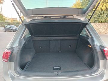 Volkswagen Tiguan - 10