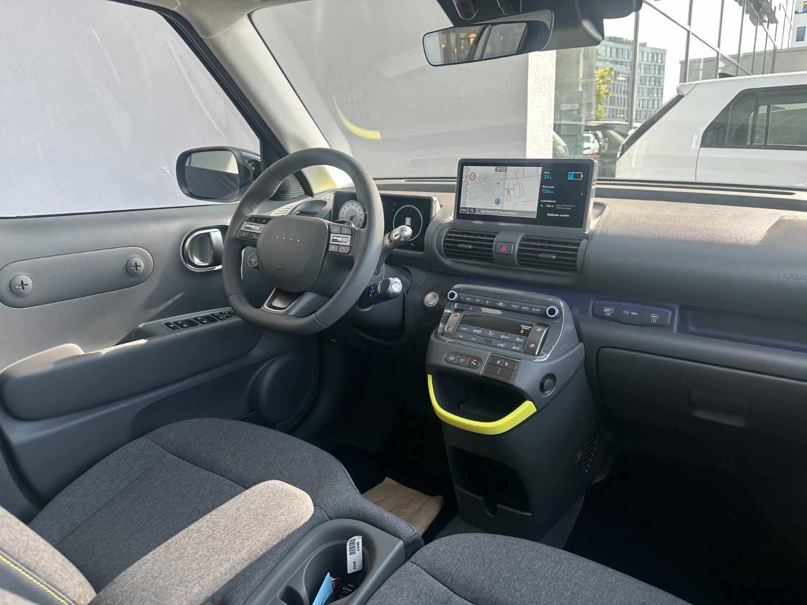 Fahrzeugabbildung Hyundai INSTER Cross 49kWh 115PS Navi/SHZ!