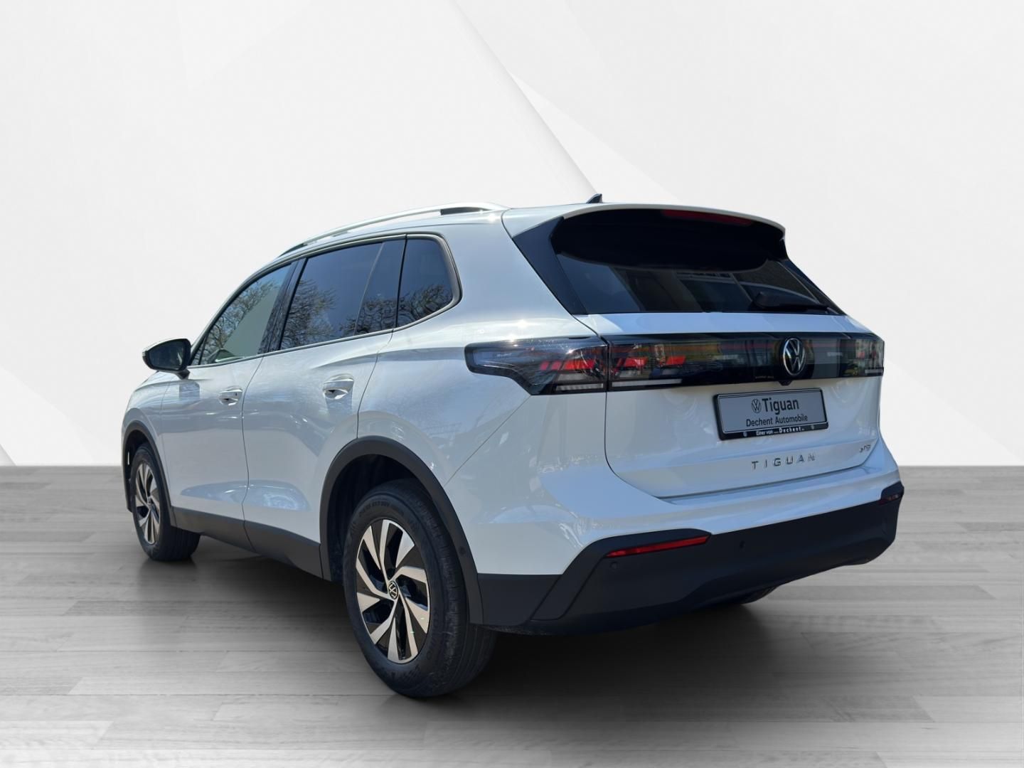 Fahrzeugabbildung Volkswagen Tiguan 1.5 eTSI W Life AHK,HUD,Kamera,LED,Matrix