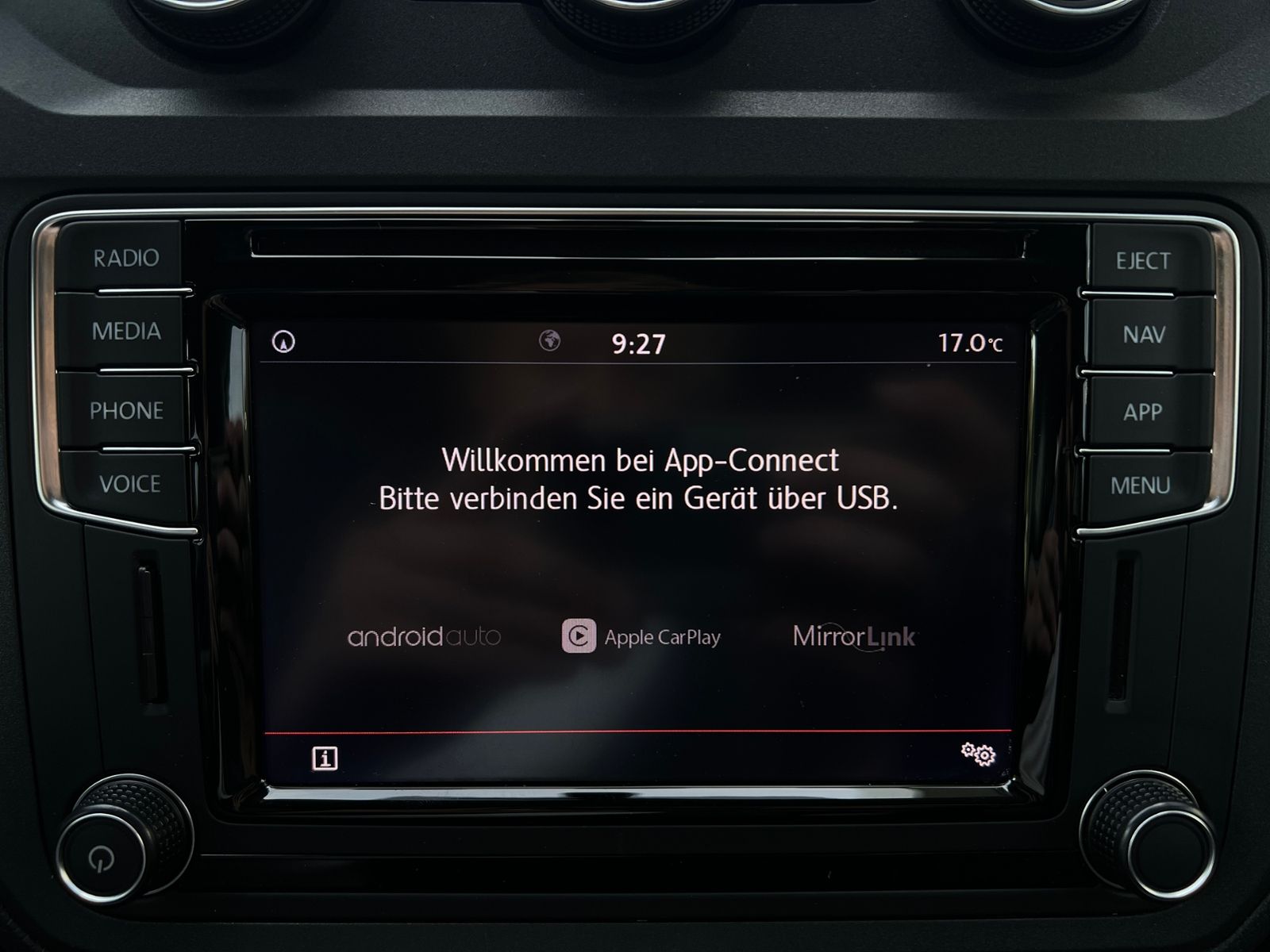 Fahrzeugabbildung Volkswagen Caddy Comfortline 1.4 TSI DSG *Navi, Bi-Xenon, A